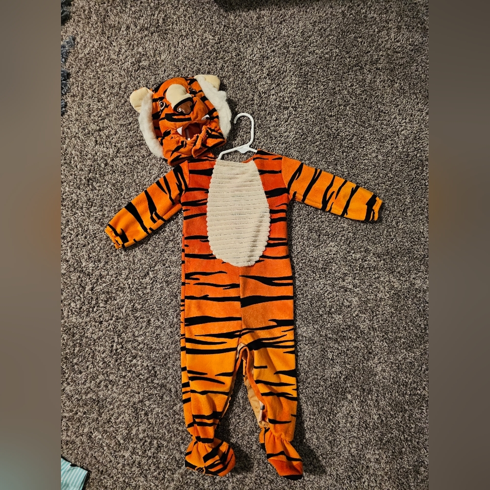 Tiger costume for toddler 12 - 24 mo